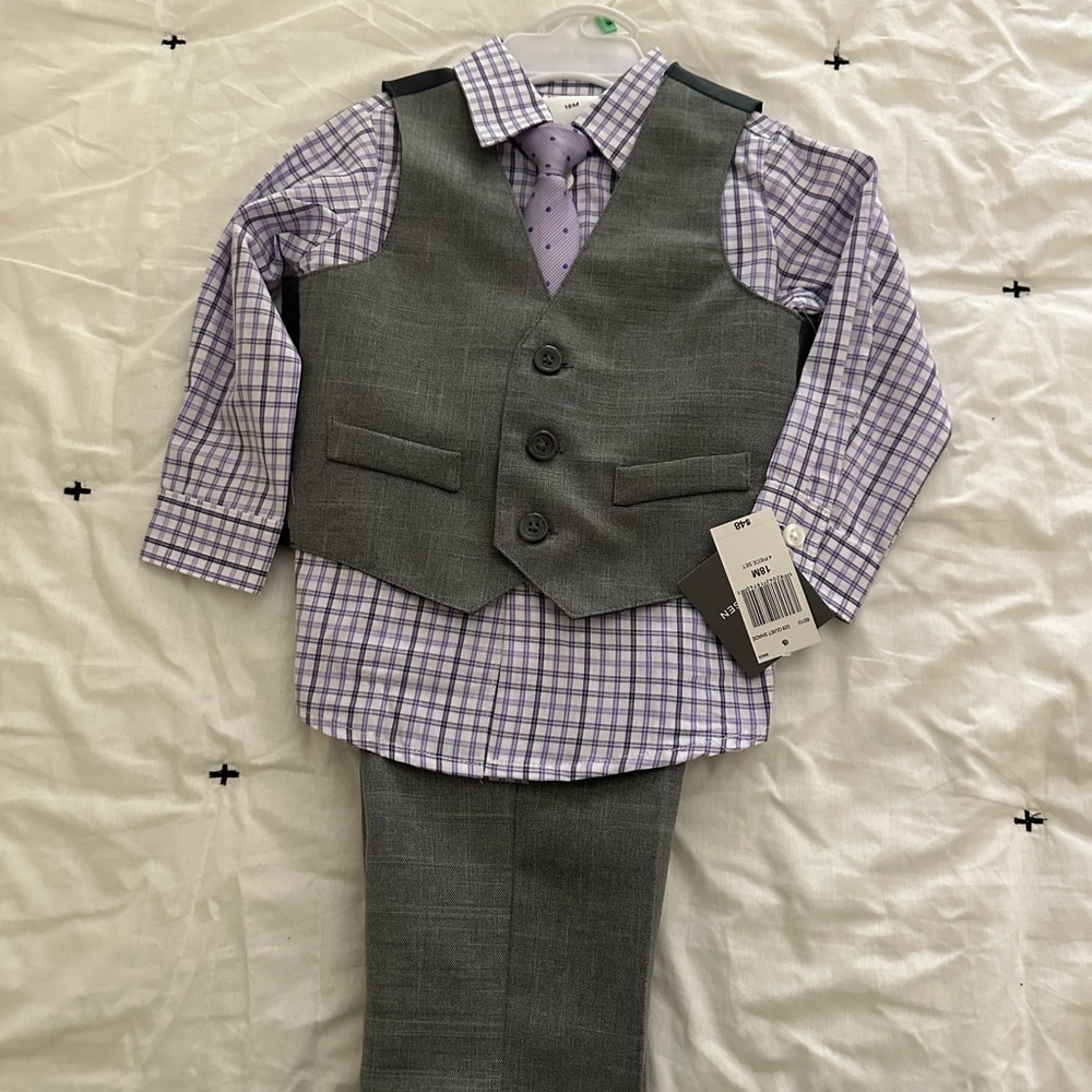 Van Heusen Boys Purple Plaid Dress Shirt with Light Purple Tie Size 18 months